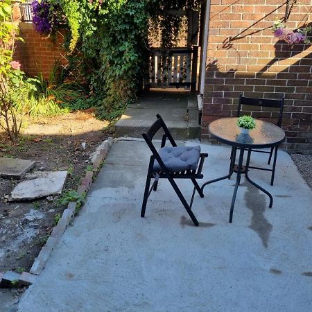 Centrally Located W/ Free Parking & Smart Tv Leeds  Exterior foto