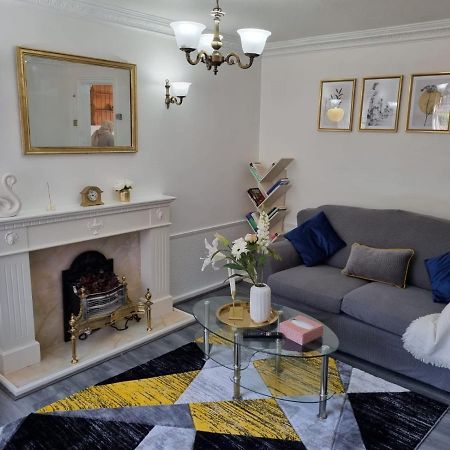 Centrally Located W/ Free Parking & Smart Tv Leeds  Exterior foto