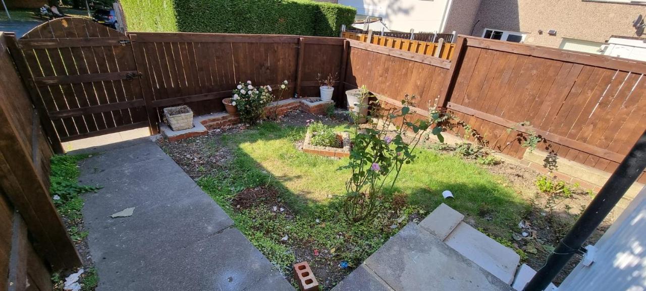 Centrally Located W/ Free Parking & Smart Tv Leeds  Exterior foto